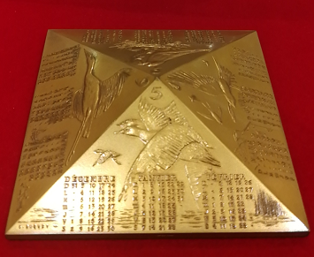 麦朵尔俱乐部第18场拍卖 金字塔