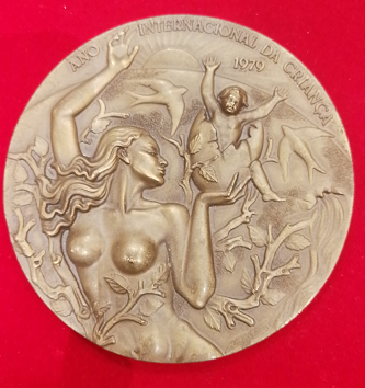 麦朵尔俱乐部第18场拍卖 母亲