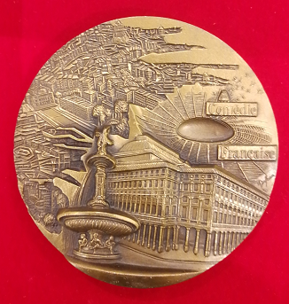 麦朵尔俱乐部第18场拍卖 戏剧院