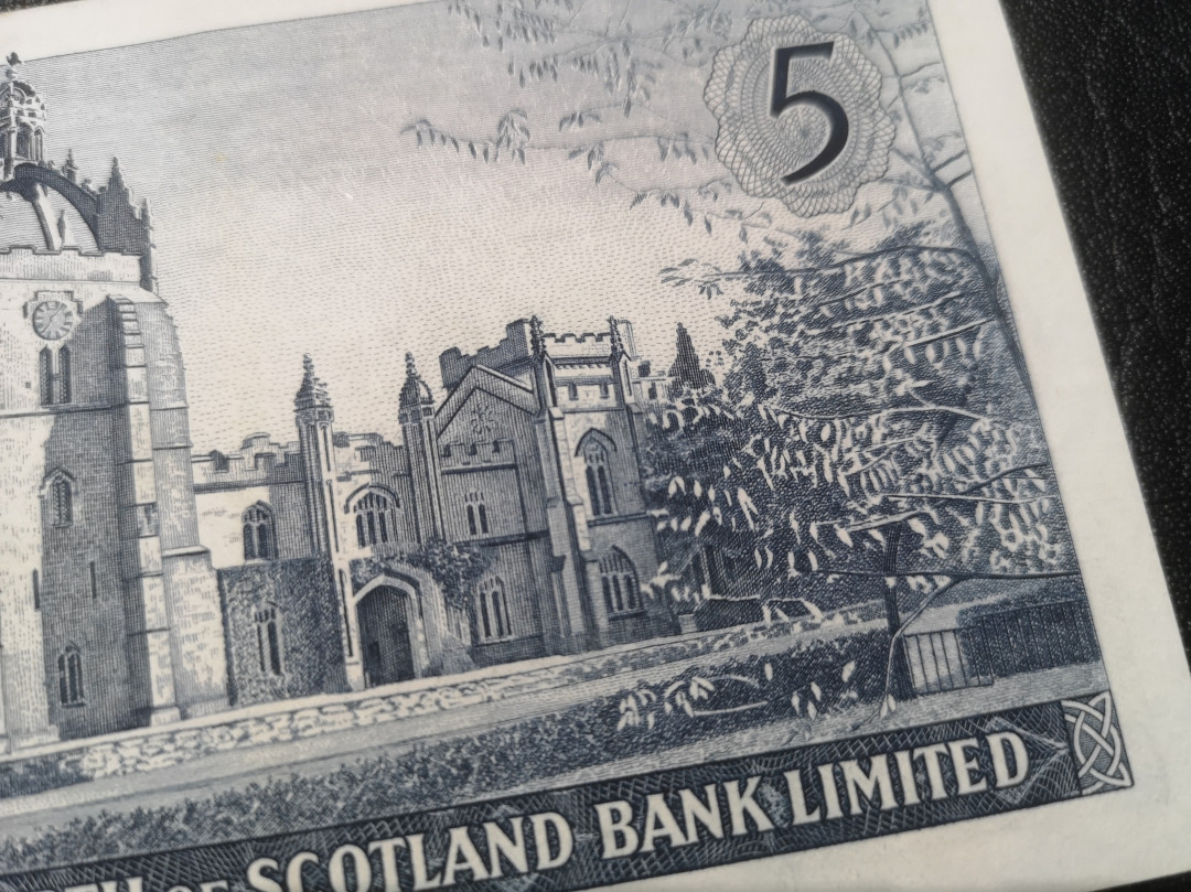 《外钞收藏家》第七十六期拍卖 苏格兰1961年5镑 au品相 稀少品种