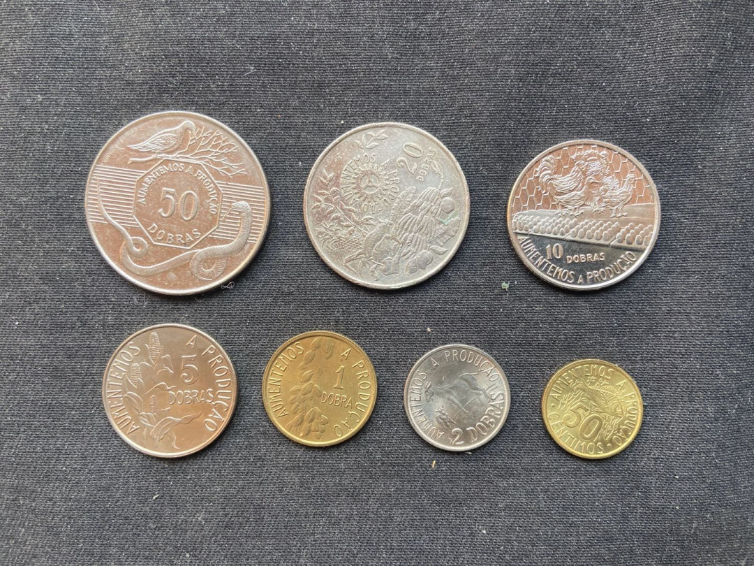 【币观天下】第九十九期钱币拍卖 【圣多美和普林西比】1977年流通币fao套币