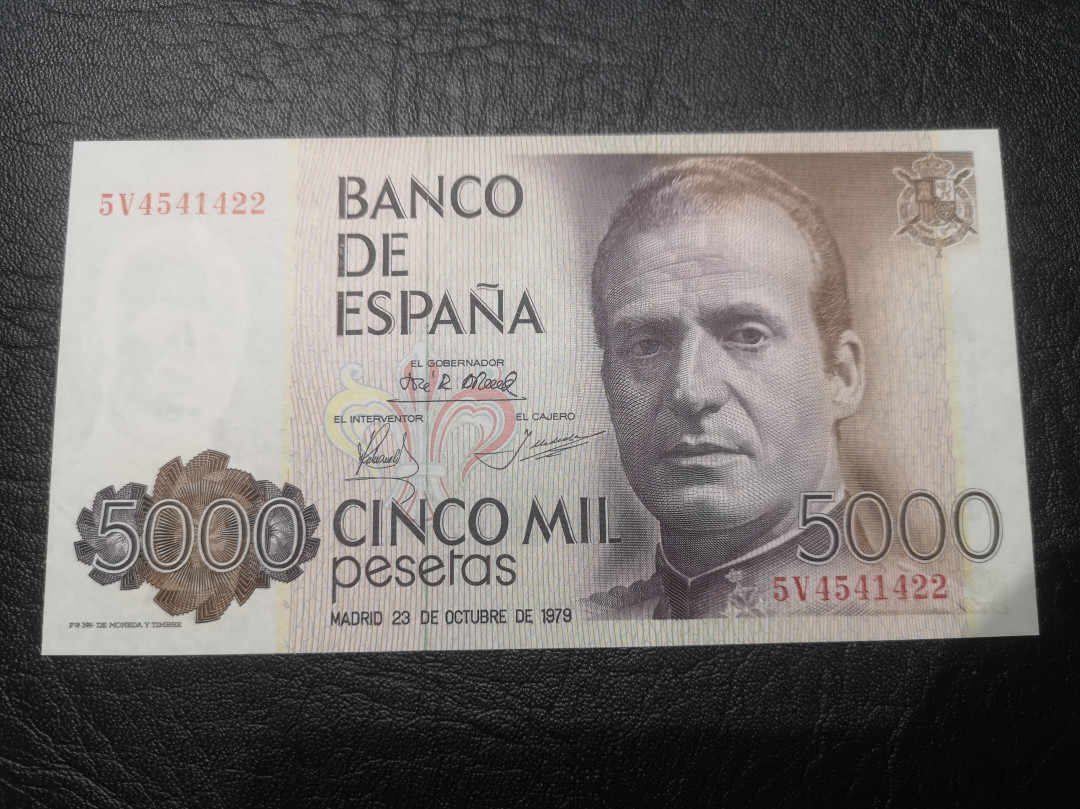 《外钞收藏家》第七十六期拍卖 1979年西班牙5000  背面非常漂亮的色彩 全新绝品
