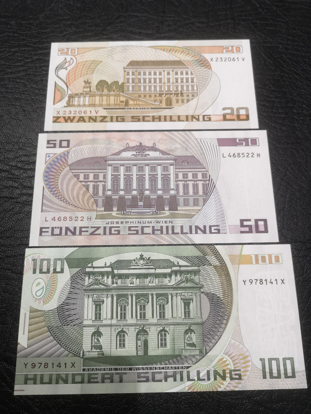 《外钞收藏家》第七十六期拍卖 奥地利100、50、20三张小钞 都是绝品 把玩 评级都很棒