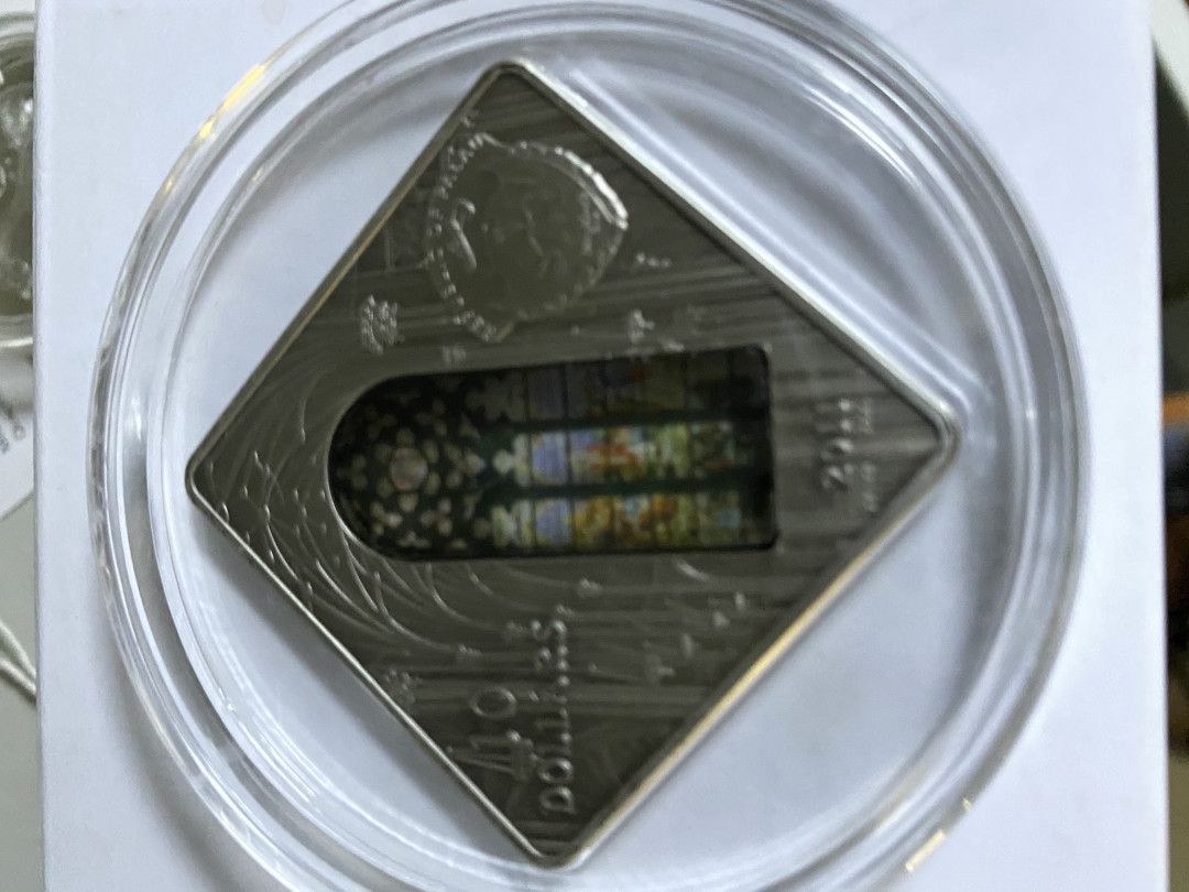 CSIS-GREAT评级精品钱币拍卖第二十八期 帕劳2011年圣殿之窗圣帕特里克大教堂仿古镶嵌彩色玻璃纪念银币