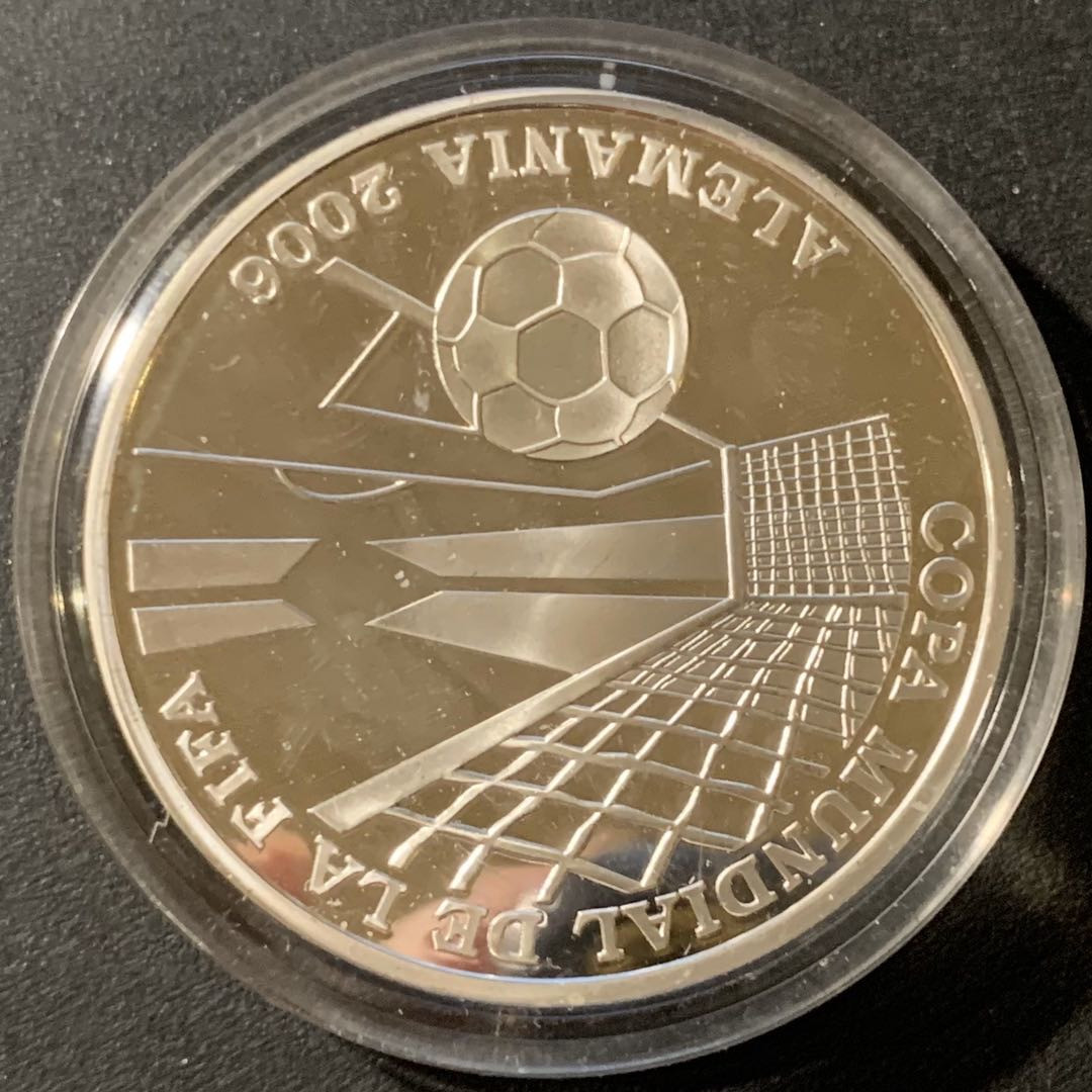 紫瑗钱币—微拍第33期  巴拉圭 2004年 世界杯 1格拉尼 27克 0.925银 精制