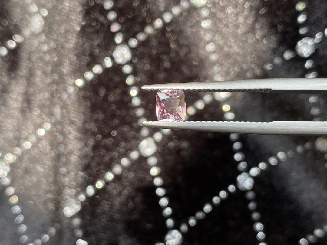 【3月14日 裸石、银饰、18K首饰】HH GEMS 3月综合拍卖特辑 英国尤金公主大婚戒指宝石 无烧帕帕拉恰 0.64克拉裸石 无证书 支持复检