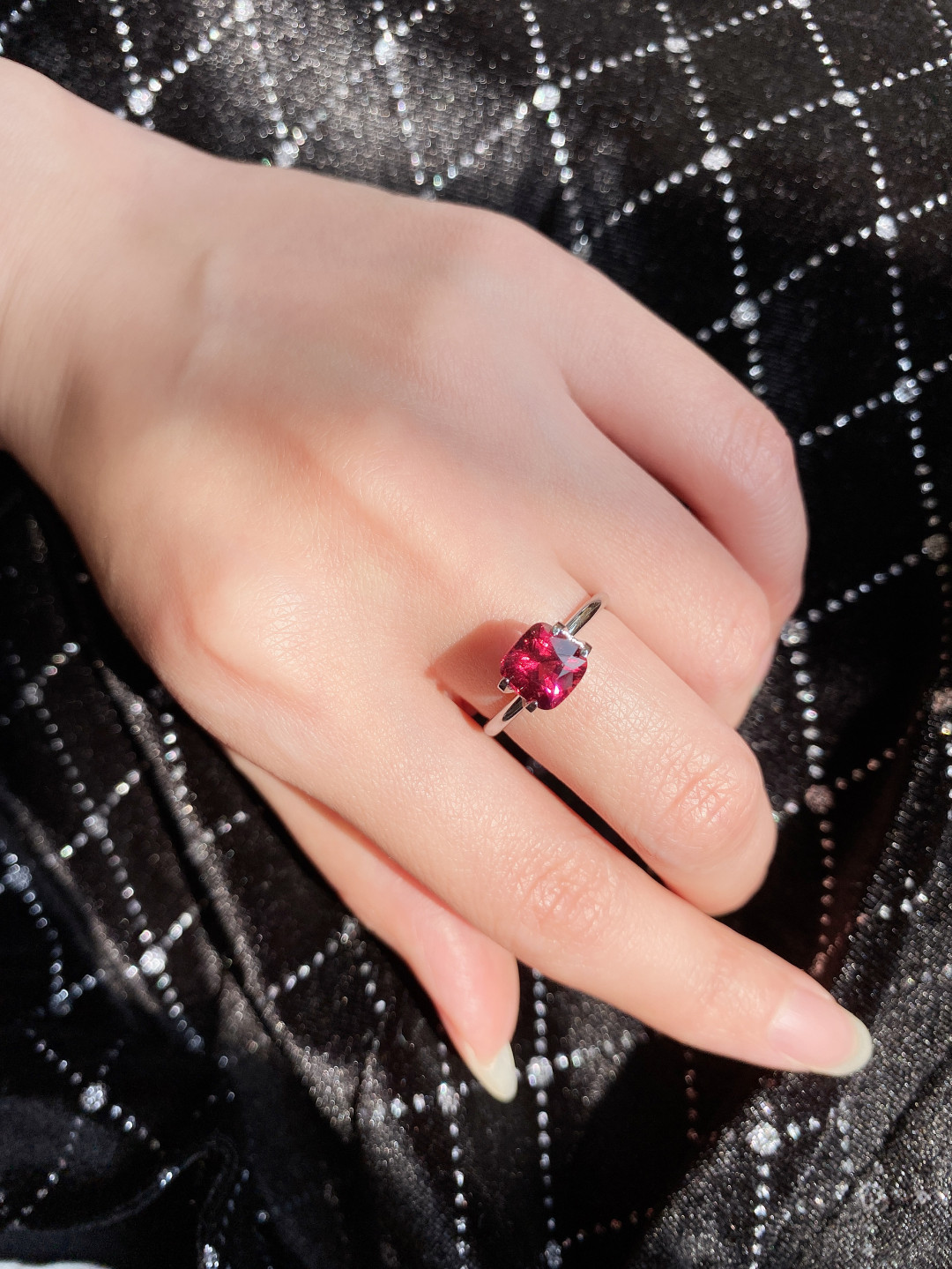 【3月8日女神节加推秒杀】HH GEMS 八种宝石等你秒 紫红色石榴石 裸石 2.3克拉