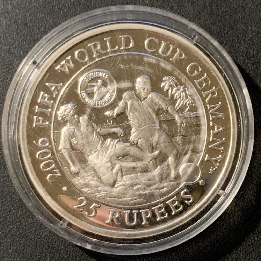 紫瑗钱币—微拍第33期  塞舌尔 2006年 德国世界杯 25卢比 28.28克 0.925银 精制