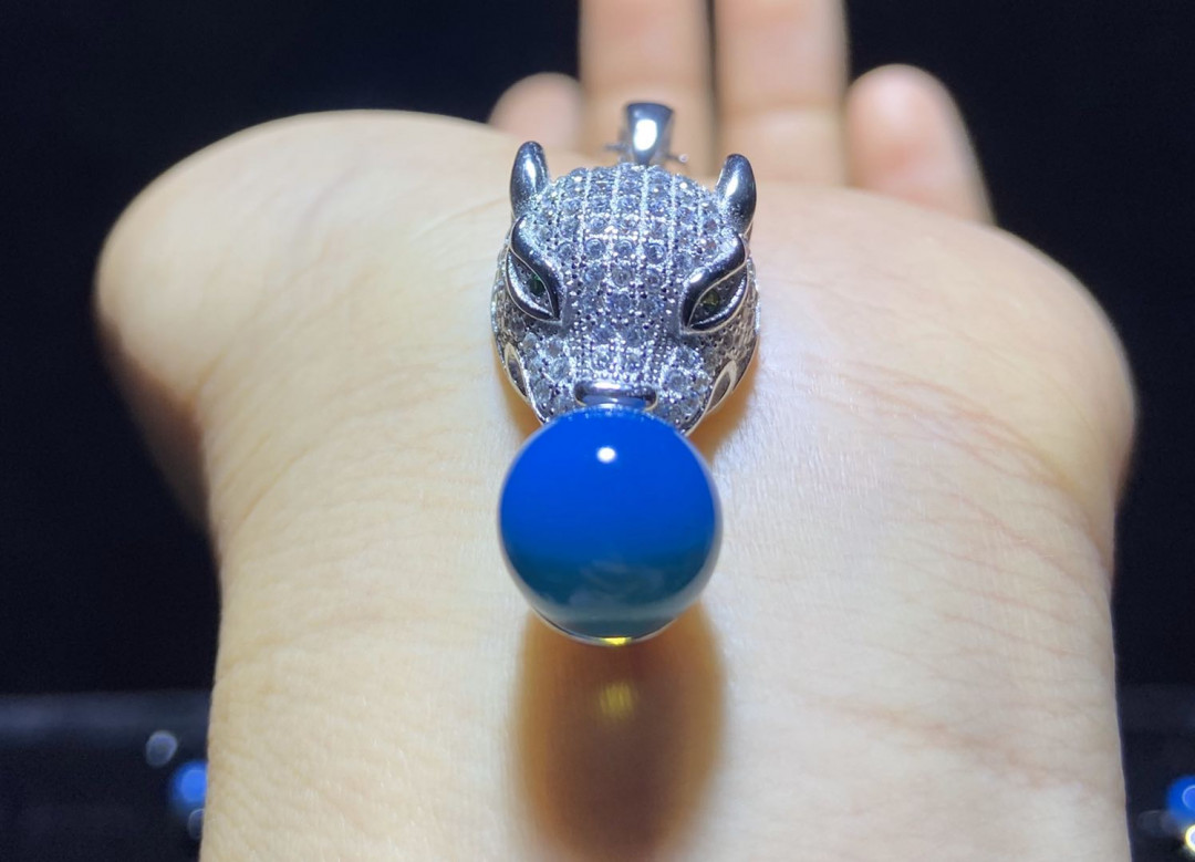 多米尼加蓝珀专场 多米尼加蓝珀吊坠