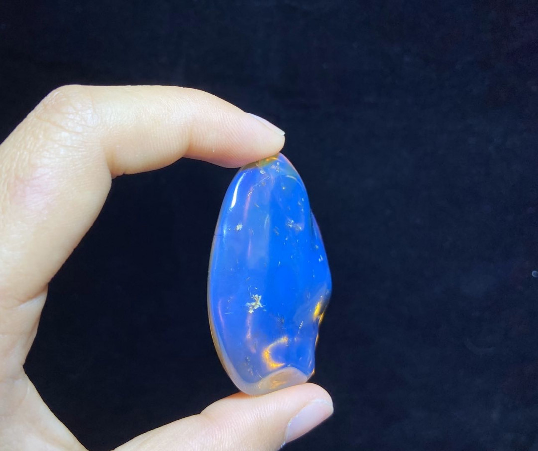 多米尼加蓝珀专场 多米尼加蓝珀随形吊坠