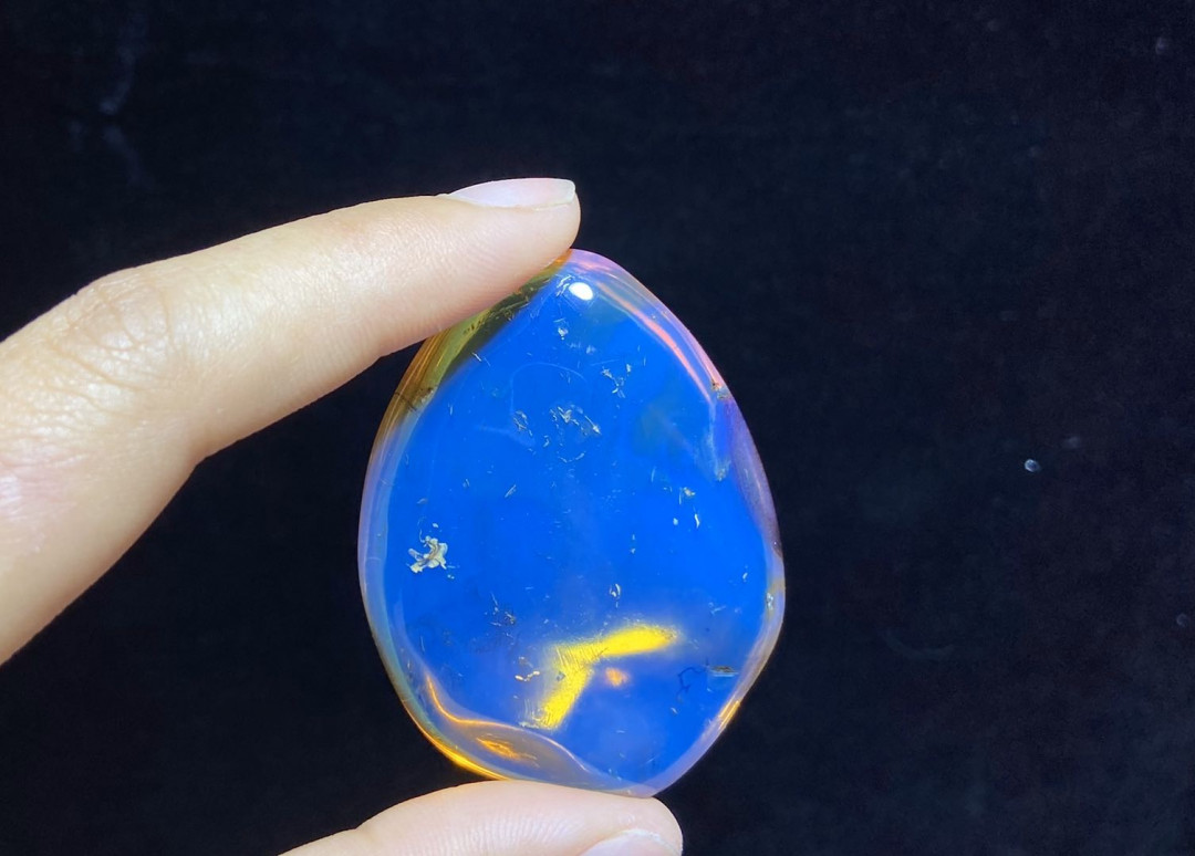 多米尼加蓝珀专场 多米尼加蓝珀随形吊坠