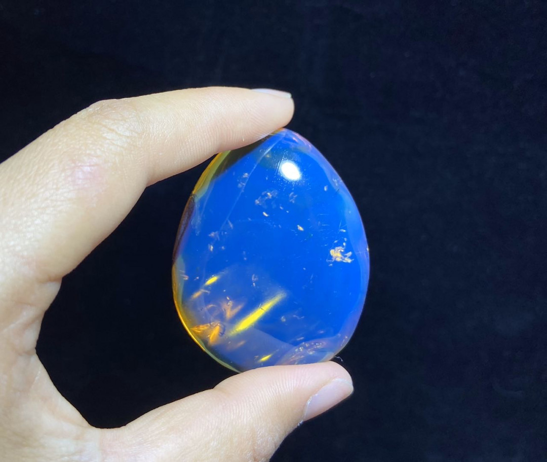 多米尼加蓝珀专场 多米尼加蓝珀随形吊坠