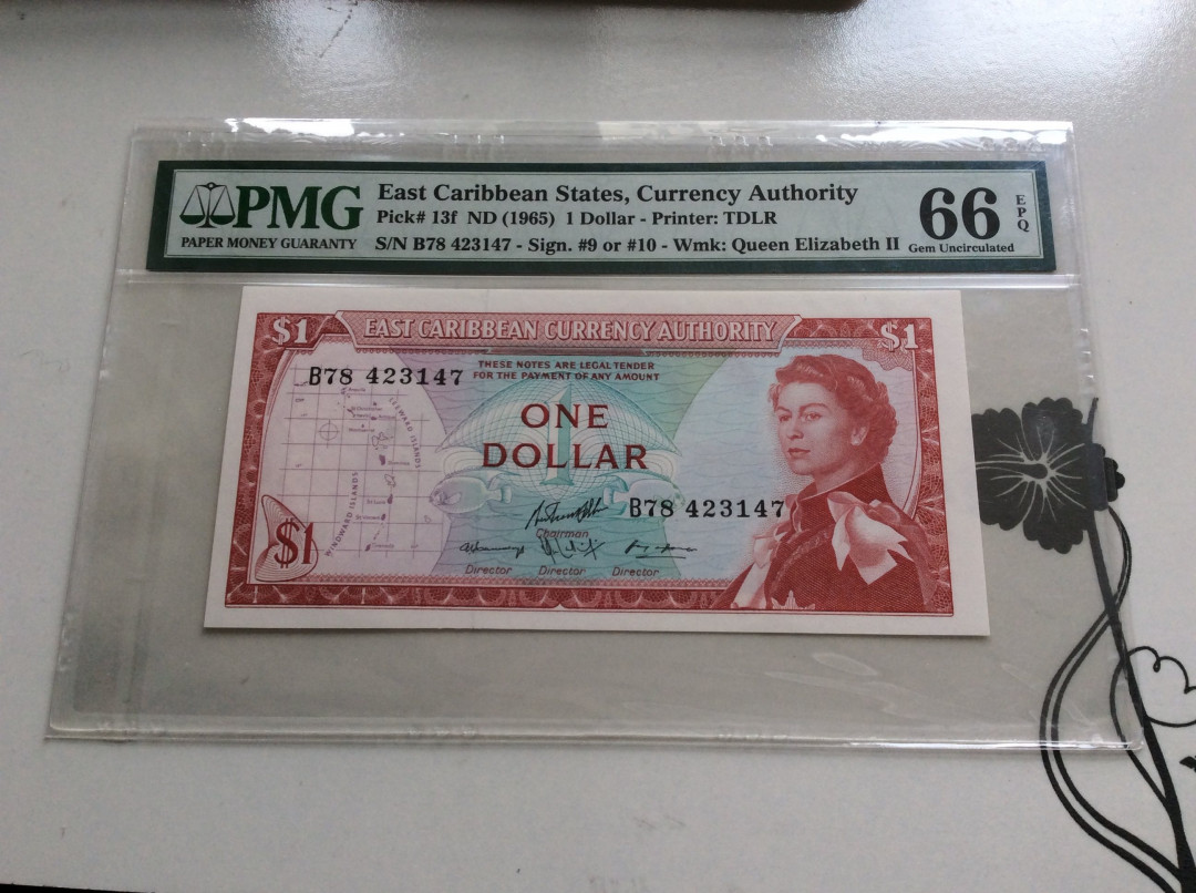 【收藏联盟】第127期拍卖——花神迎春（共50拍） 东加勒比 1965年1元PMG66EPQ 戎装女王 