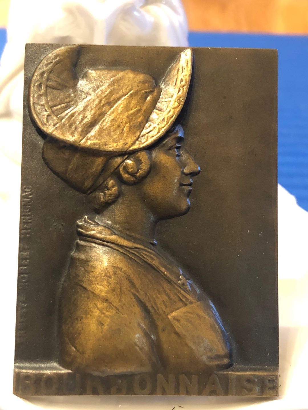 麦朵尔俱乐部新艺术名家专场（第23场） Bourhonnaise民族服饰