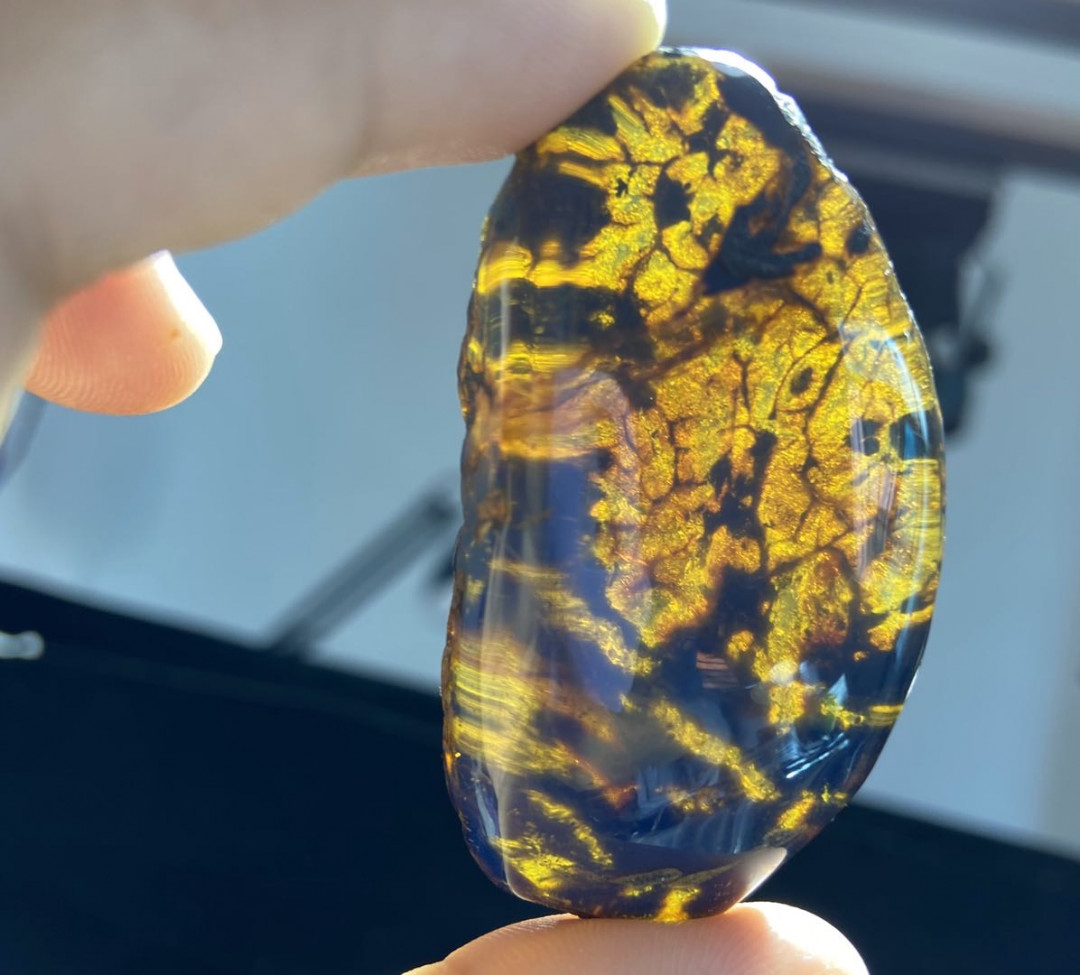 多米尼加蓝珀专场 多米尼加蓝珀原石随形