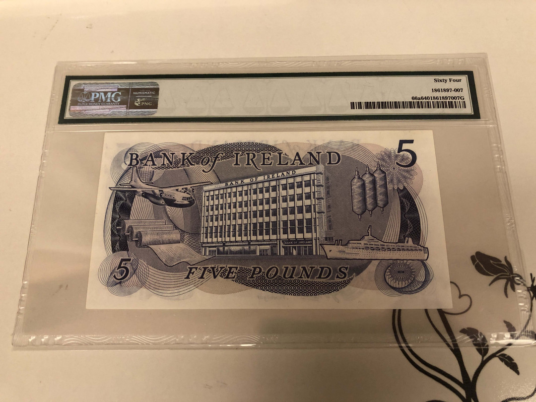 【收藏联盟】第128期拍卖——北爱遗珍（共50拍） 【31号小号】北爱尔兰 1983年 5镑 PMG64