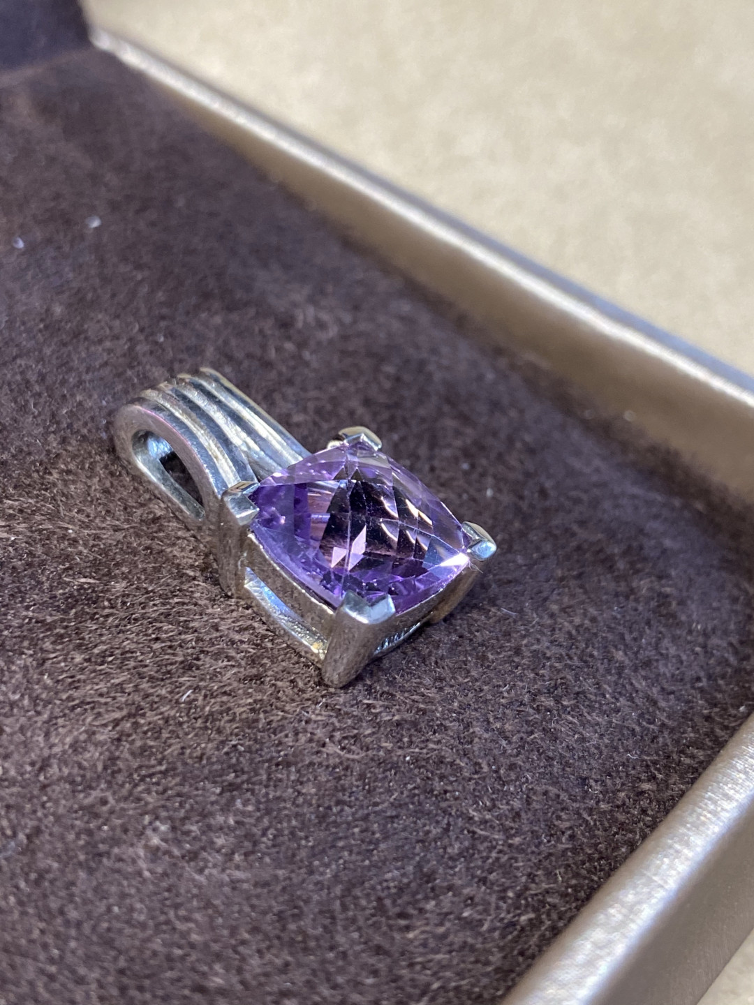 【3月21日 多种裸石、银饰】HH GEMS 3月综合拍卖特辑 925银 做旧感 斯里兰卡制作 宝石级天然紫水晶吊坠 