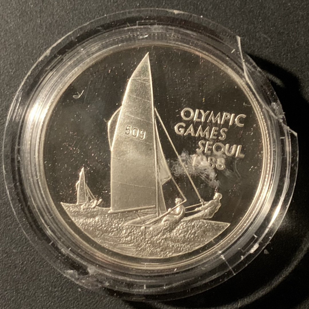 紫瑗钱币—微拍第37期  开曼群岛 1988年 帆船 508号 5元  28.28克 0.925银 精制