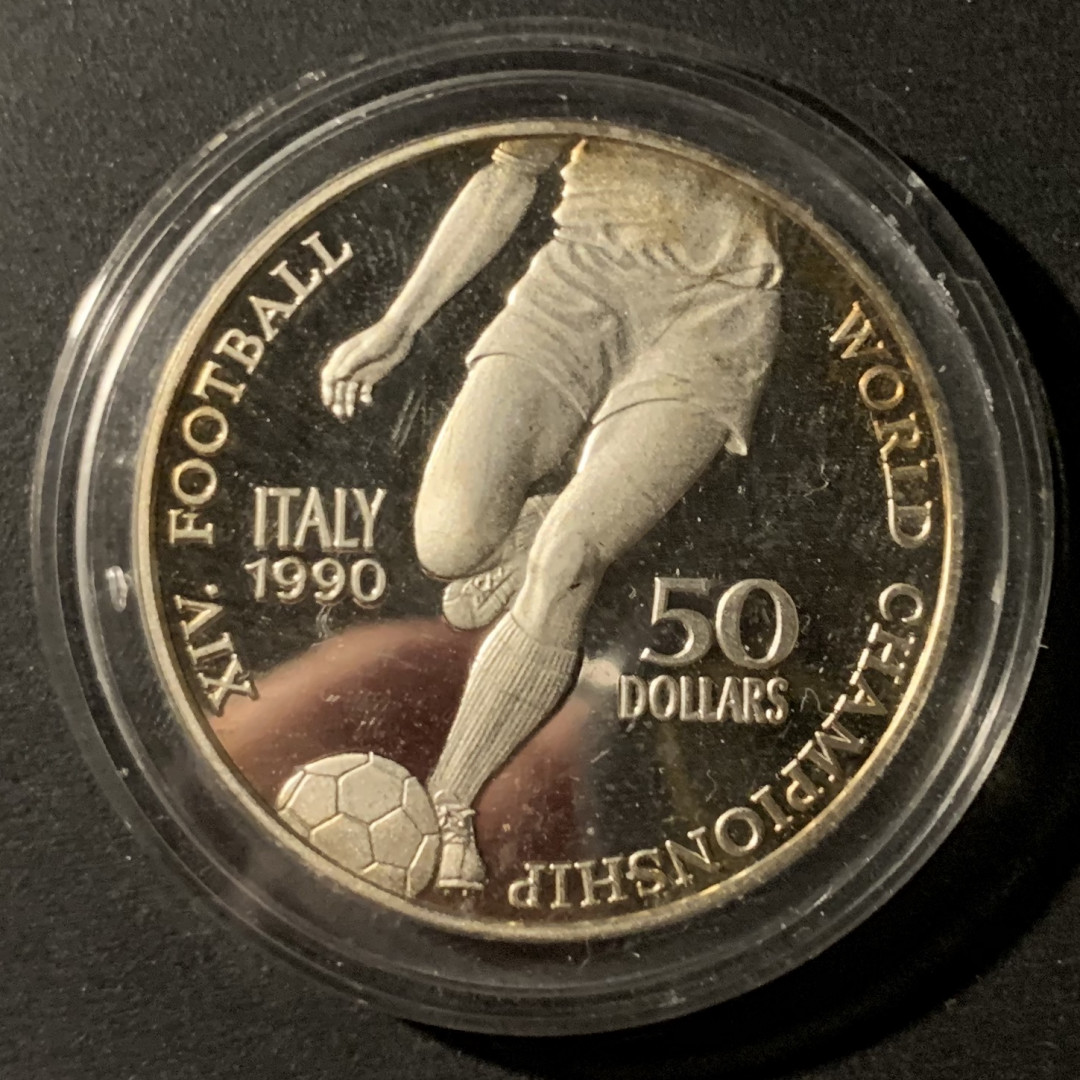 紫瑗钱币—微拍第37期  纽埃 1990年 意大利世界杯 50元 38.2克 0.925银 精制