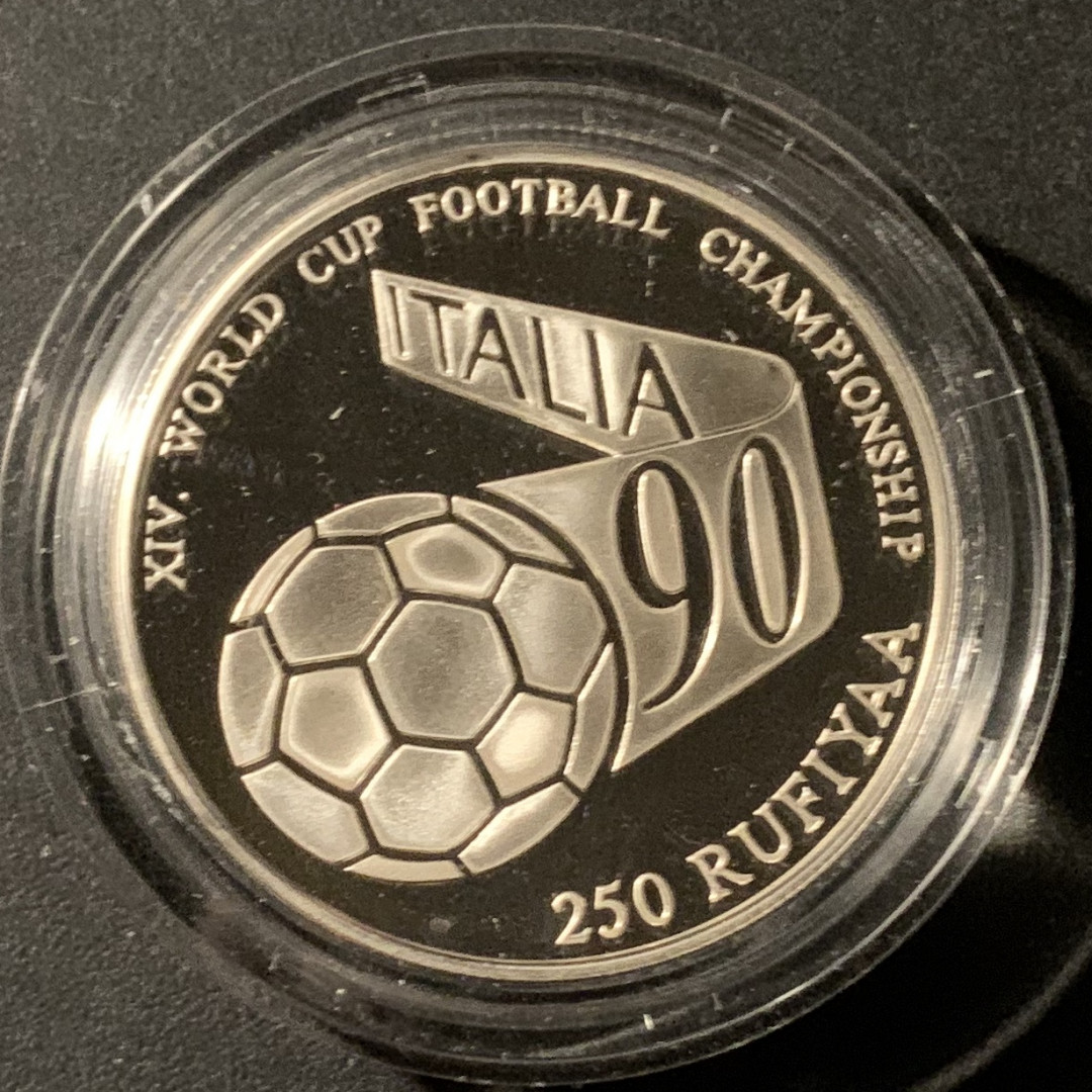 紫瑗钱币—微拍第37期  马尔代夫 1990年 意大利世界杯 250 拉菲亚 23.33克 0.925银 精制