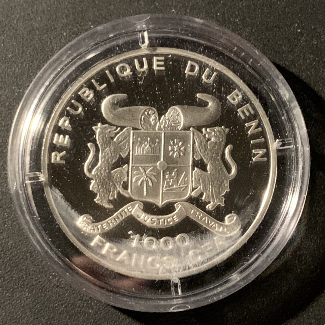 紫瑗钱币—微拍第37期  贝宁 2001年 74年世界杯夺冠 1000法郎 15克  银币 精制