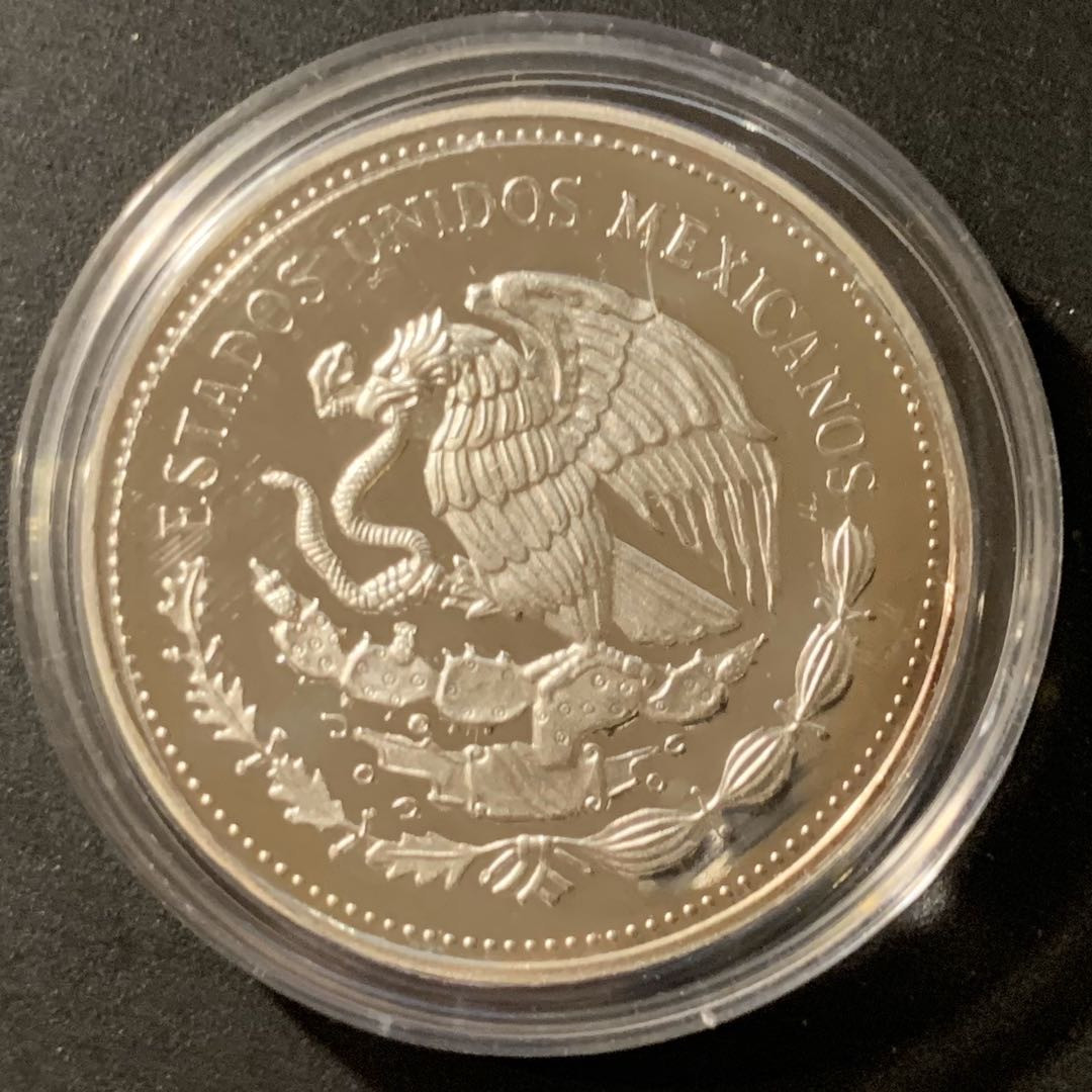 紫瑗钱币—微拍第38期  墨西哥 1987年 珍稀动物系列 蝴蝶 100比索 31.4克 0.925银 精制