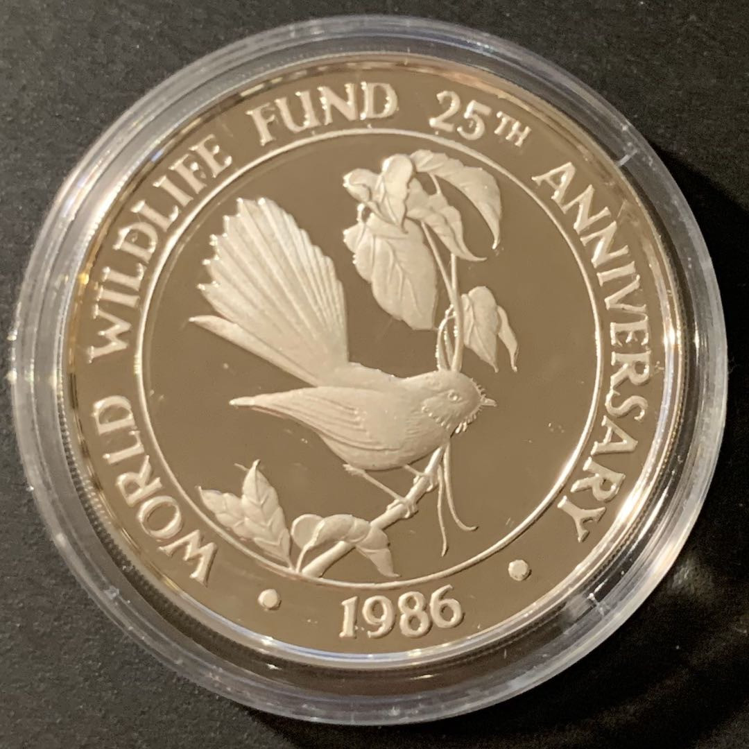 紫瑗钱币—微拍第38期  萨摩亚 1986年 WWF基金会25周年 长尾鸟 10元 28.28克 0.925银 精制