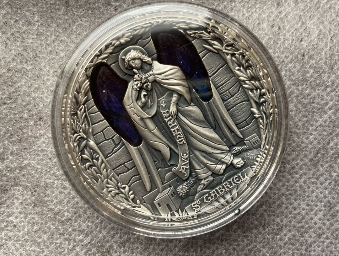 【币观天下】第101期钱币拍卖 【喀麦隆】喀麦隆镶嵌玻璃系列第一枚：大天使加百列