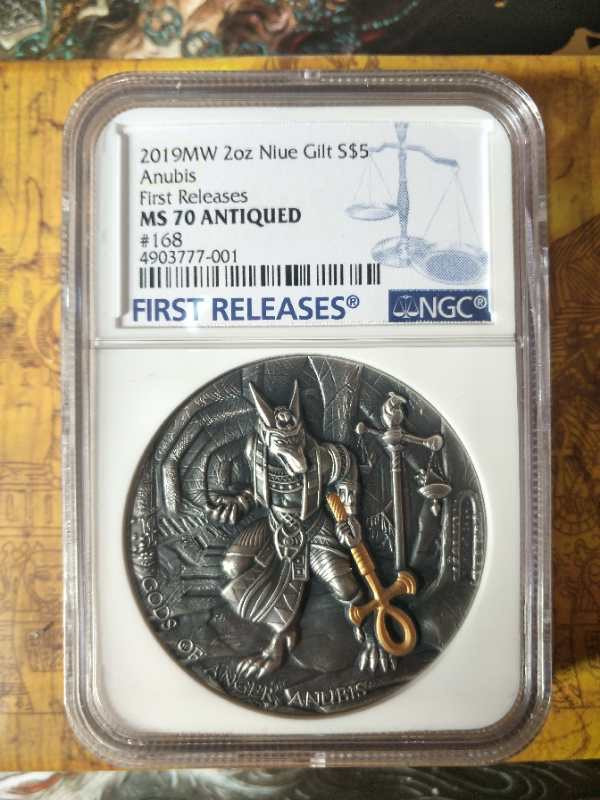 【币观天下】第101期钱币拍卖 【纽埃】纽埃高浮雕系列第一枚怒神【蓝标ngc70】