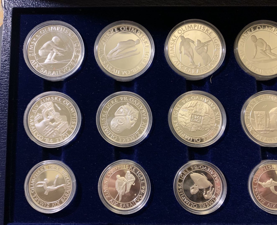 紫瑗钱币—微拍第38期  南斯拉夫 1984 萨拉热窝冬奥会 15枚 大全套 原盒证书 共265克 0.925银 精制