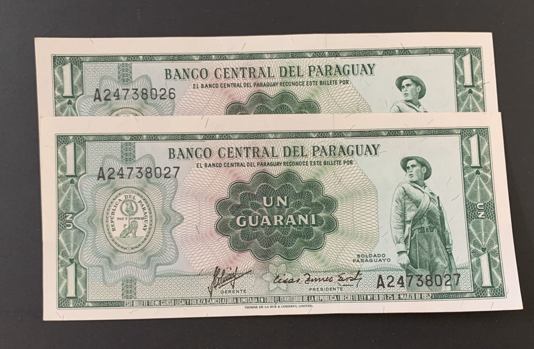 紫瑗钱币—微拍第39期—纸币场 巴拉圭 1952年 1瓜拉尼 2枚一组 UNC P-193a