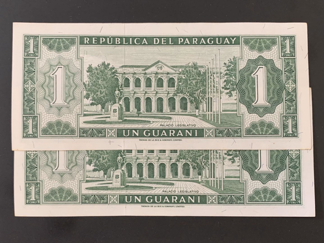 紫瑗钱币—微拍第39期—纸币场 巴拉圭 1952年 1瓜拉尼 2枚一组 UNC P-193a
