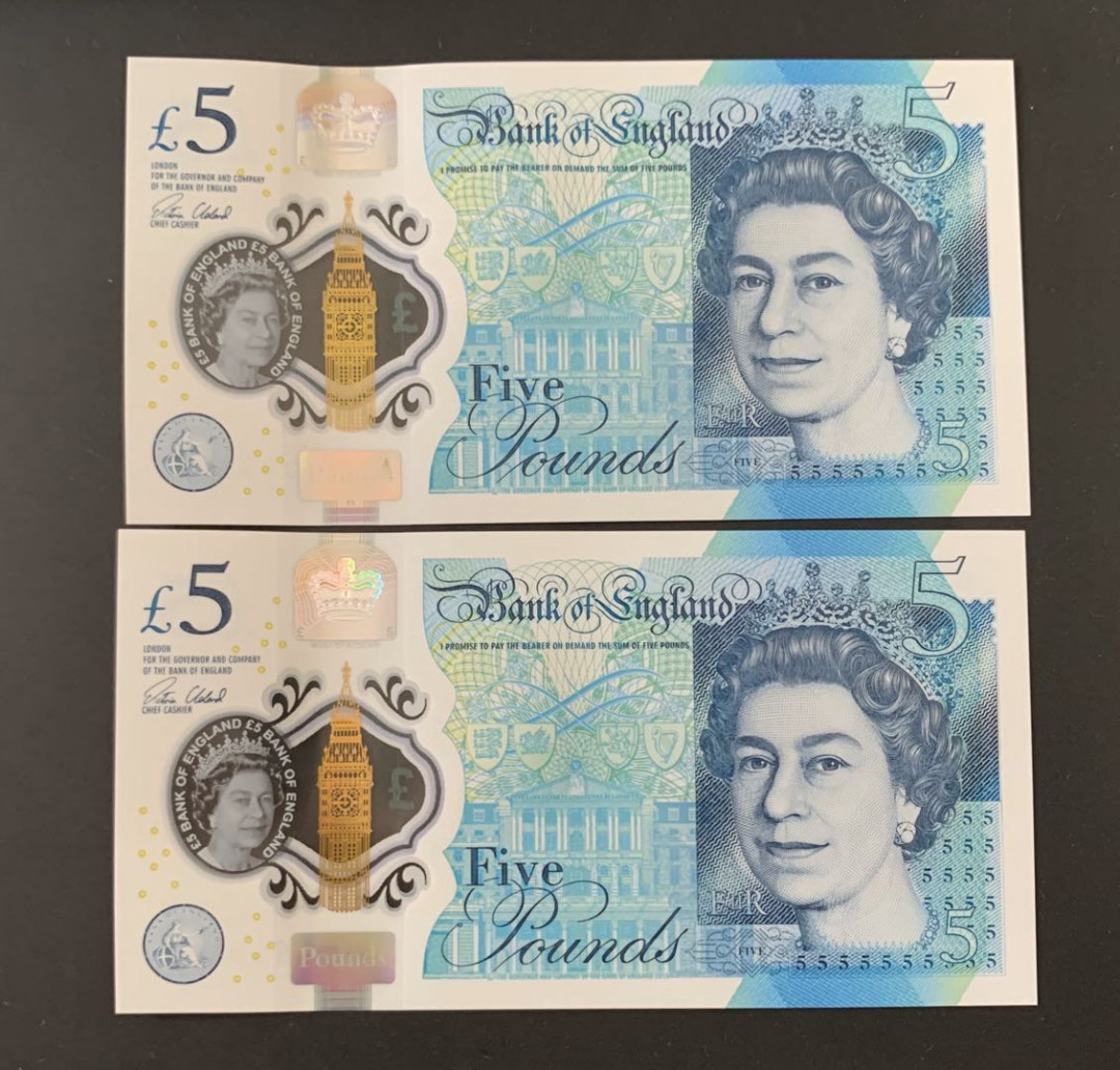 紫瑗钱币—微拍第39期—纸币场 英国 2017年 5英镑 塑料币 2枚一组 UNC