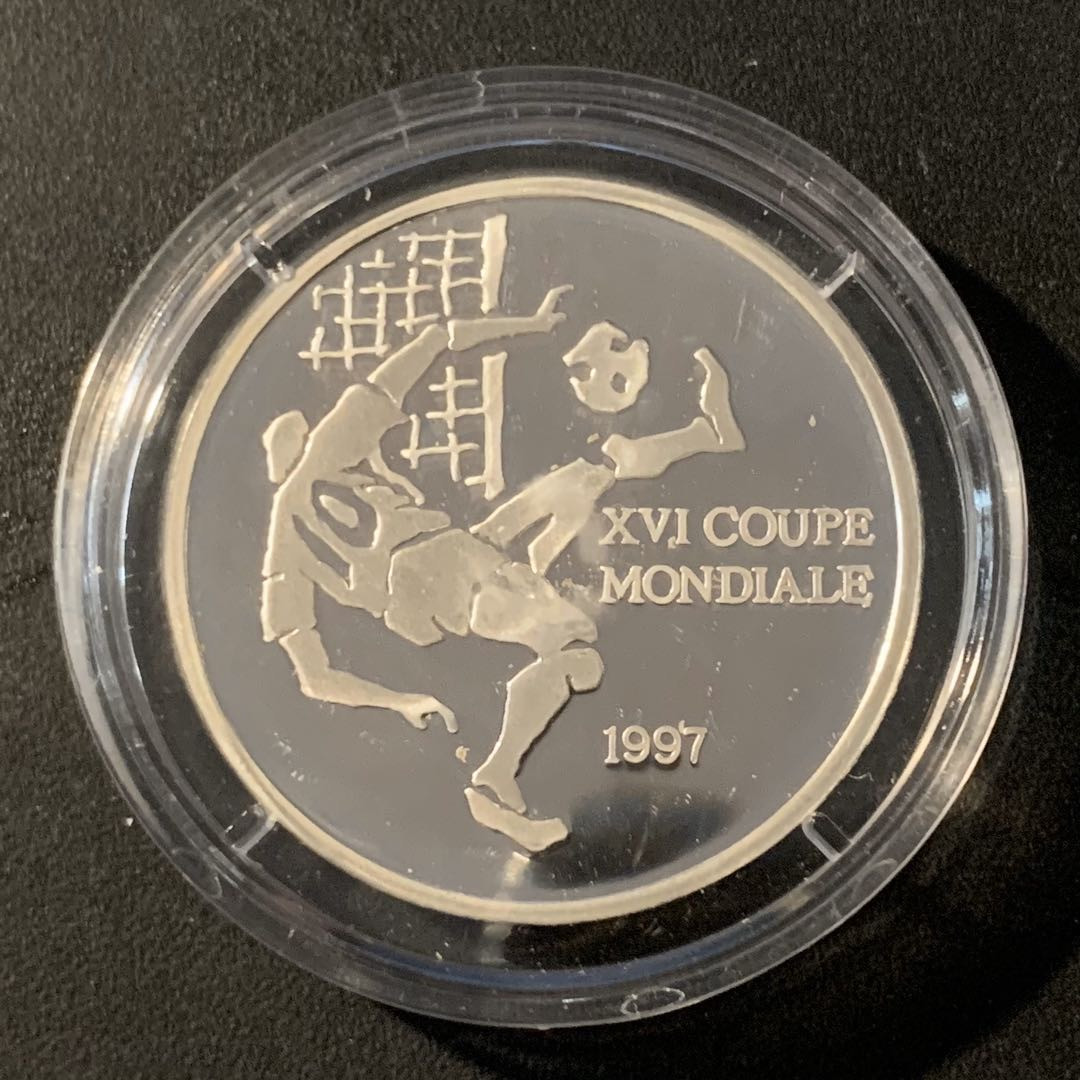 紫瑗钱币—微拍第40期  刚果 1997年 98世界杯 1000法郎 15克 0.999银 精制