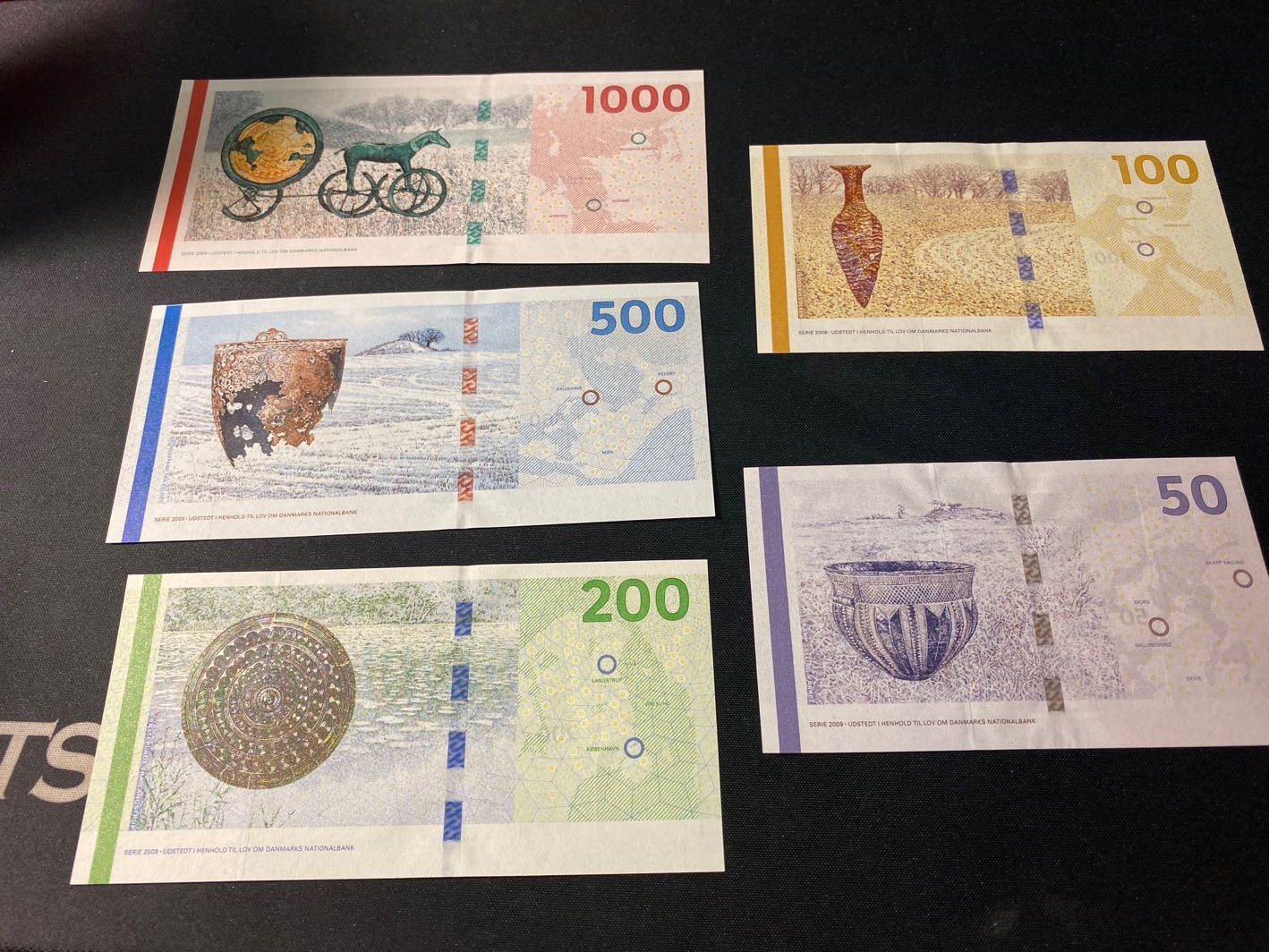 【收藏联盟】第129期拍卖——撒哈拉的黑珍珠（共50拍） 【一组5张】丹麦大桥与文物版 50-1000克朗 全新UNC 非常漂亮
