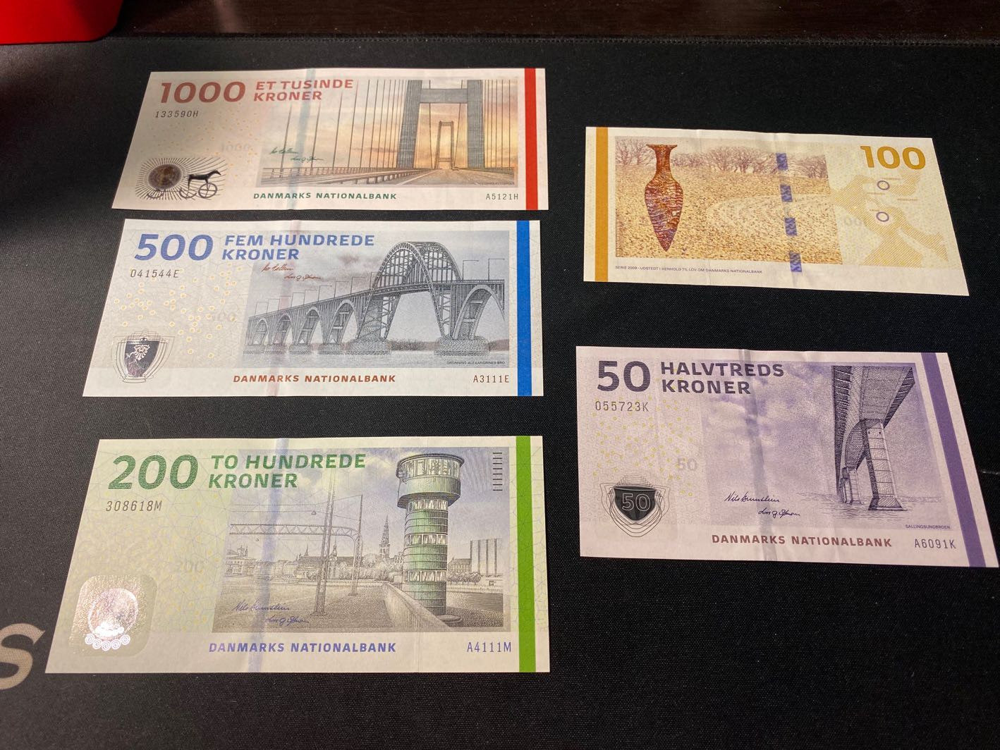 【收藏联盟】第129期拍卖——撒哈拉的黑珍珠（共50拍） 【一组5张】丹麦大桥与文物版 50-1000克朗 全新UNC 非常漂亮