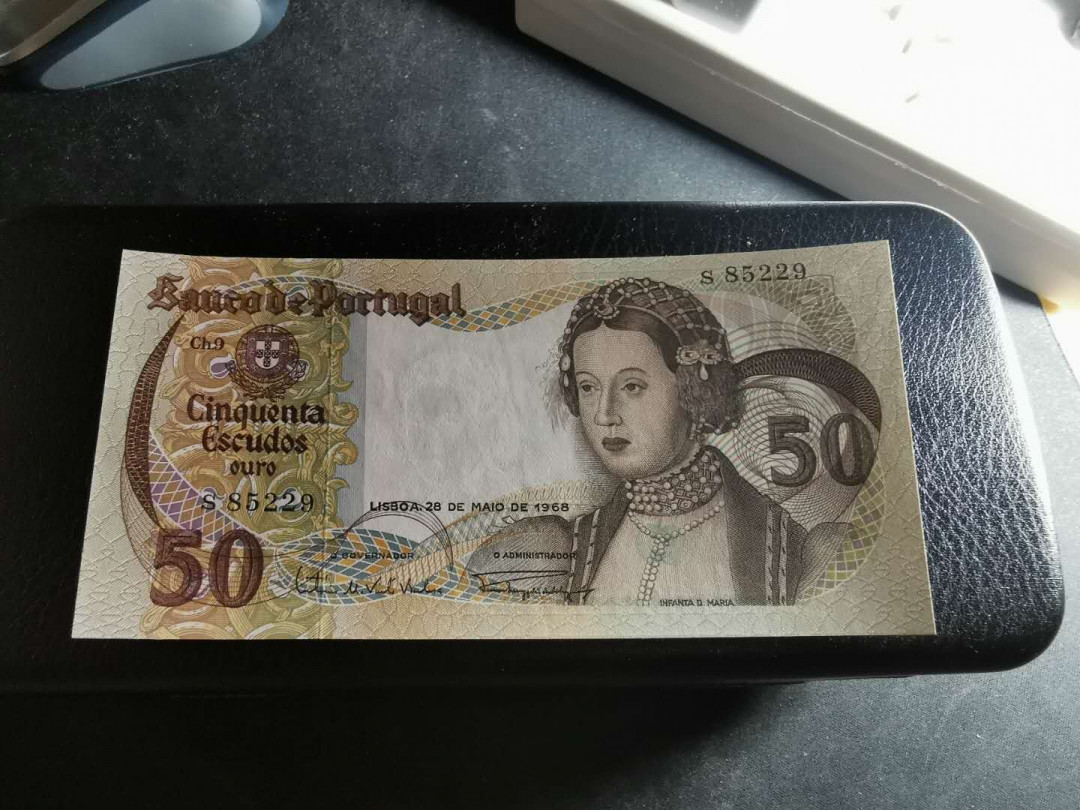 【鲸贝乐淘】千字文·第“岂敢毁伤”号拍卖 【葡萄牙】1968年50元两张，全新全品UNC 