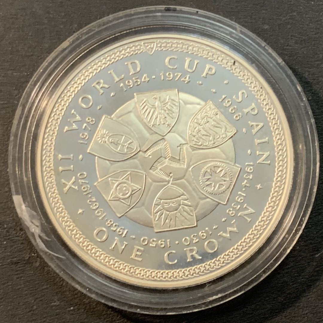 紫瑗钱币—微拍第41期  马恩岛 1982年 西班牙世界杯 1克朗 28.28克 0.925银 精制