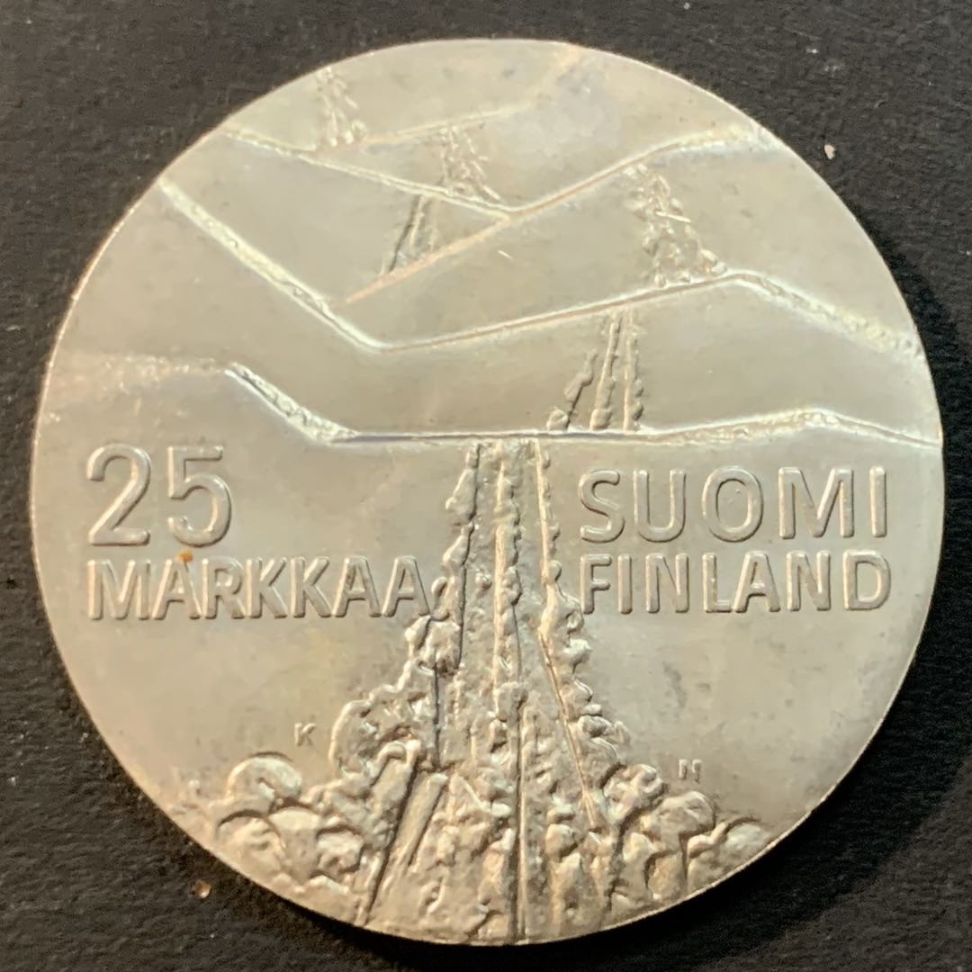 紫瑗钱币—微拍第41期  芬兰 1978年 赫蒂滑雪城百年纪念 25马克 26.6克 0.5银