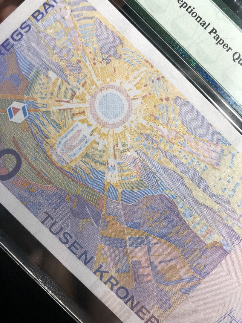 《外钞收藏家》第七十七期拍卖 挪威2001年1000克朗  初版 pmg67高分