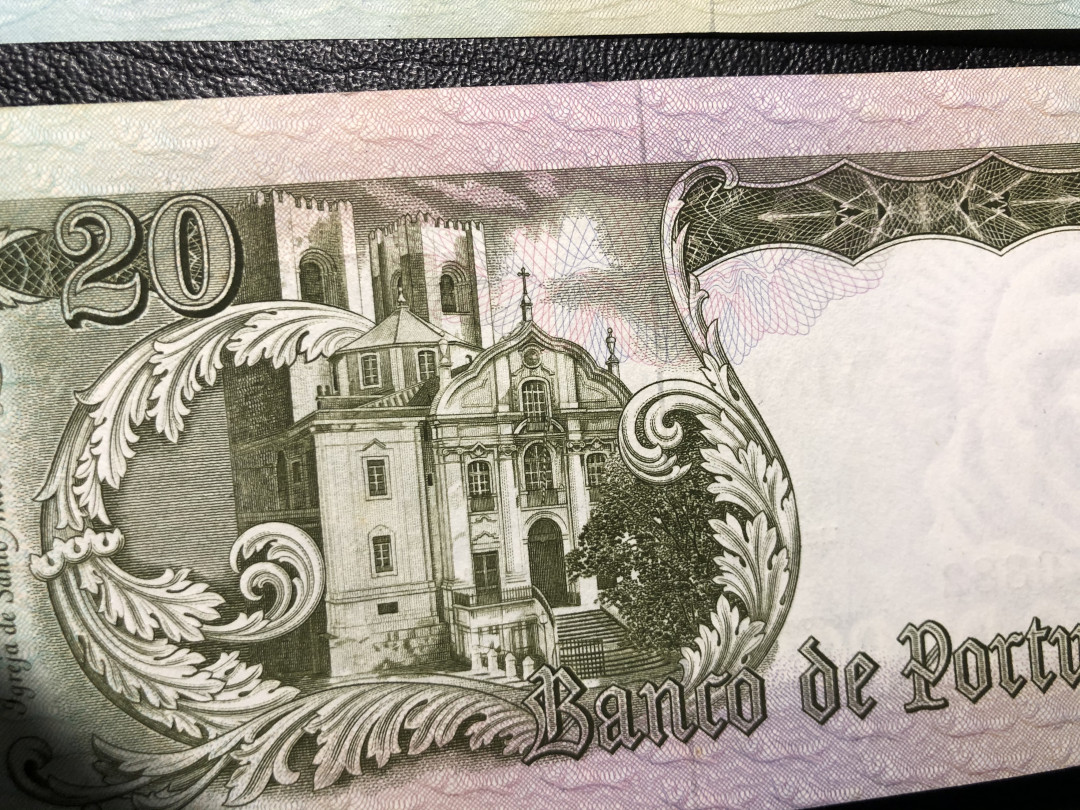 《外钞收藏家》第七十七期拍卖 葡萄牙四张精致小钞 全新绝品 