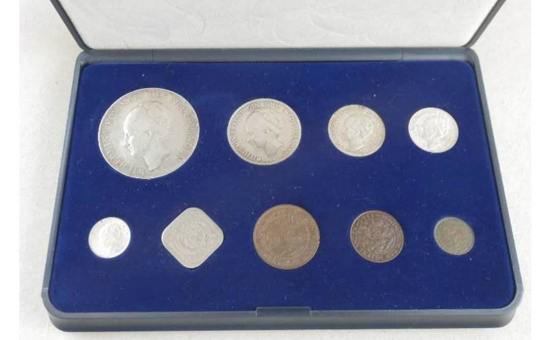 【币观天下】第102期钱币拍卖 荷兰1930年代威廉明娜女王硬币全套9枚  半分到2.5盾大银币