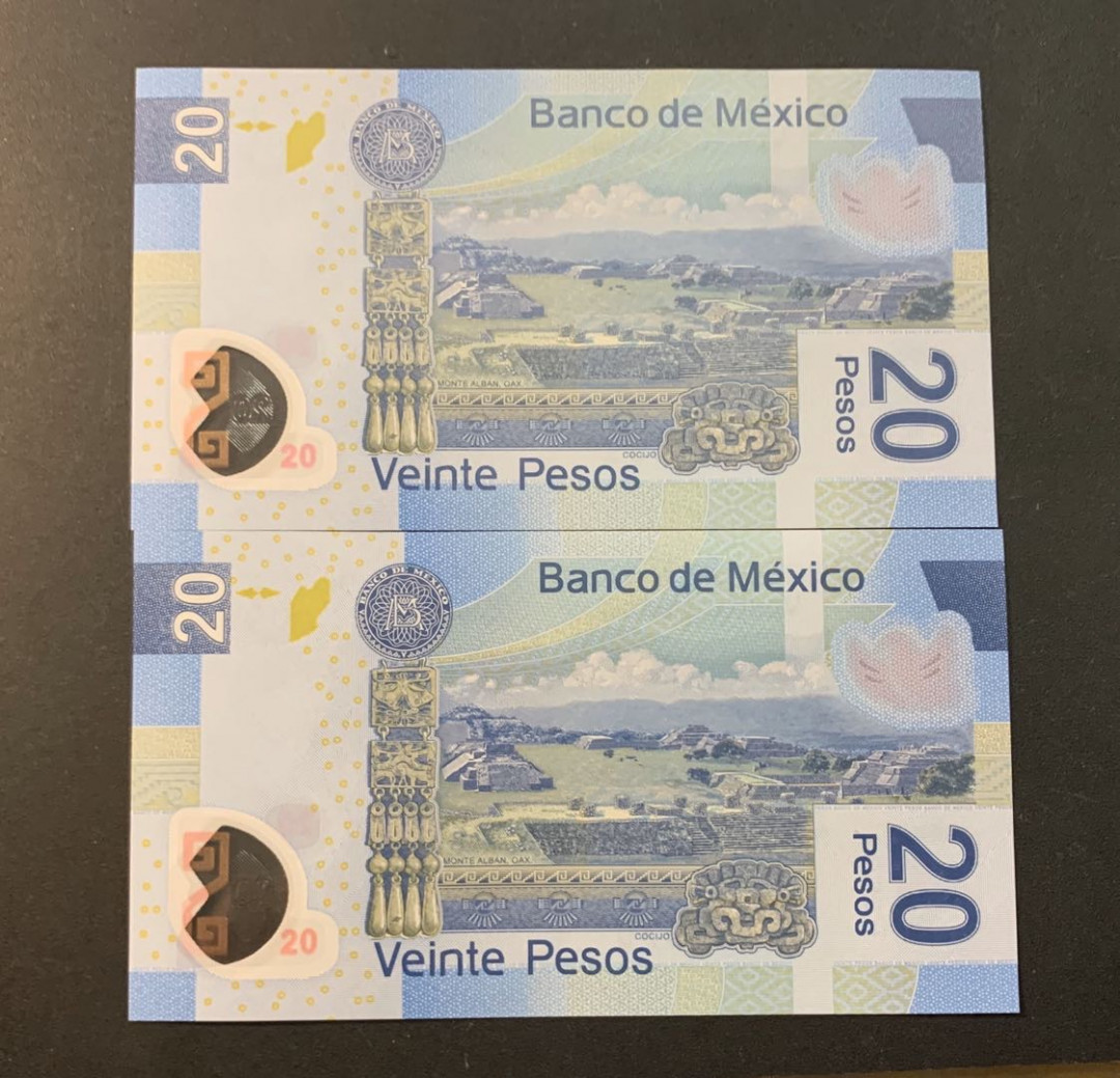 紫瑗钱币—微拍第42期—纸币场 墨西哥 2016年  20比索 塑料币 2枚一组 AA系列A冠 首发 UNC