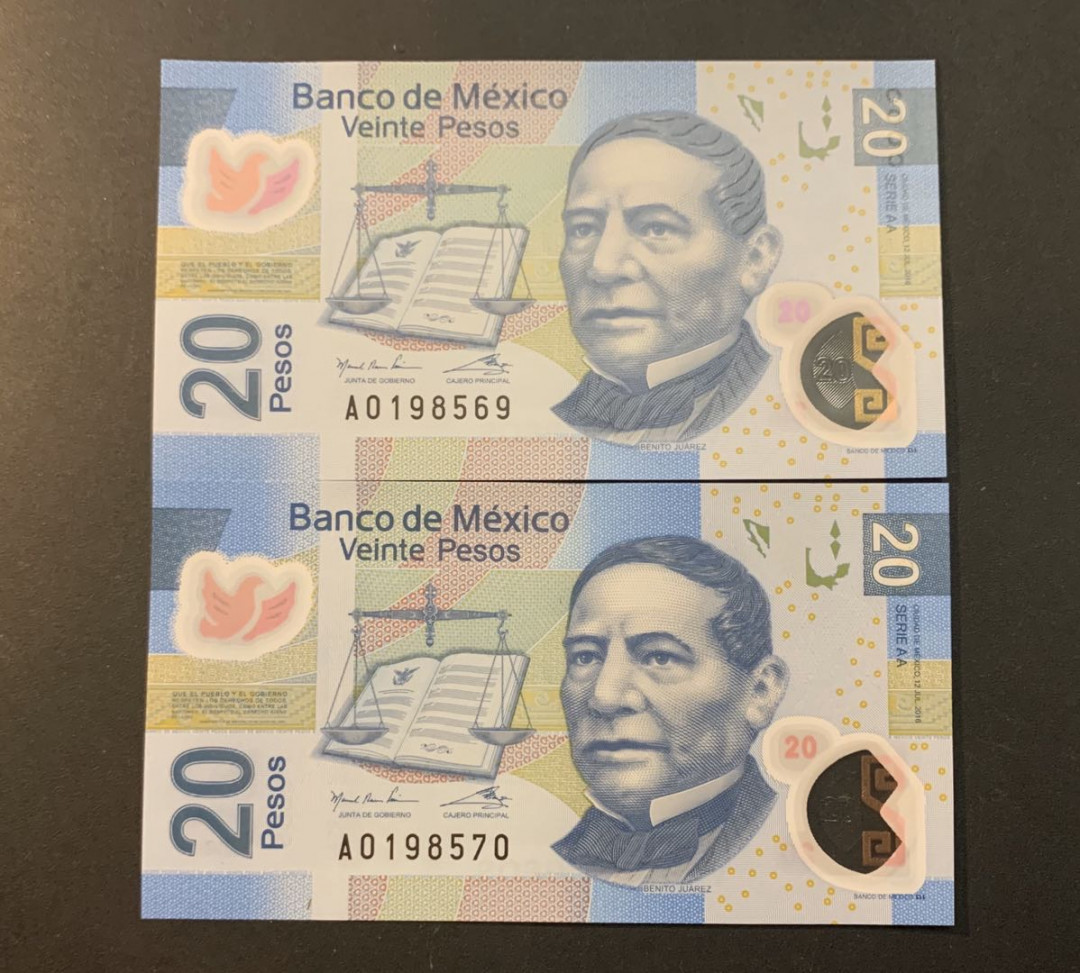 紫瑗钱币—微拍第42期—纸币场 墨西哥 2016年  20比索 塑料币 2枚一组 AA系列A冠 首发 UNC