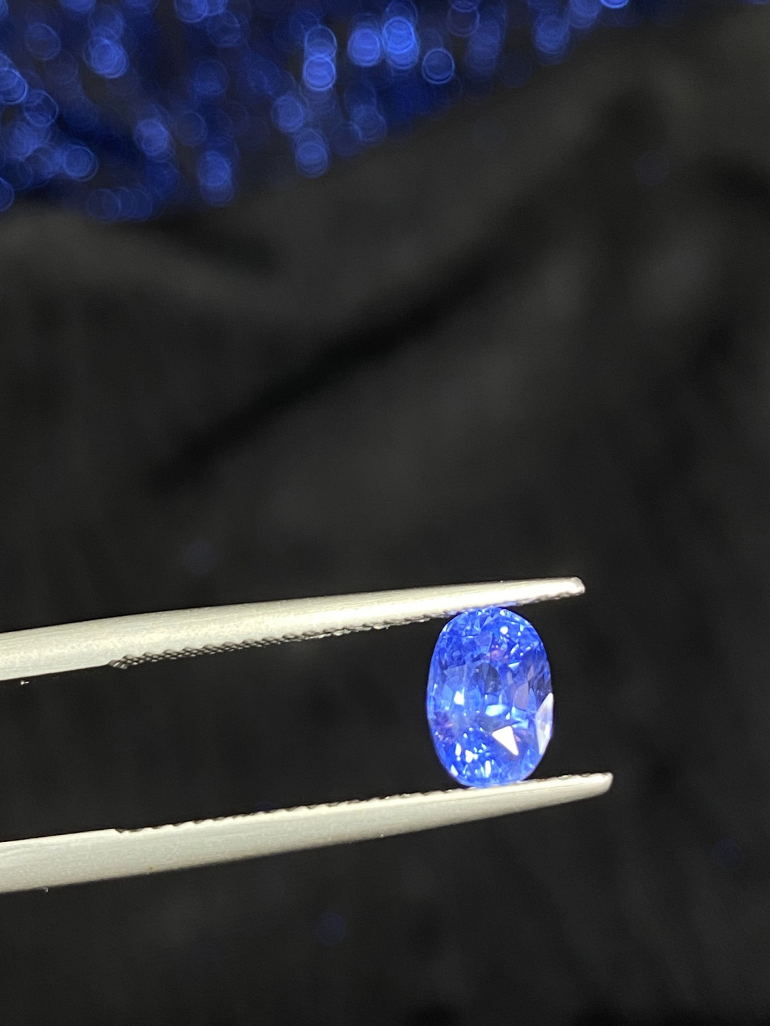 【3月28日 珍贵蓝宝石秒杀专场】HH GEMS 开春换库存秒杀！ 矢车菊 天然蓝宝石 有烧 1.66克拉 有证书 开春秒杀！