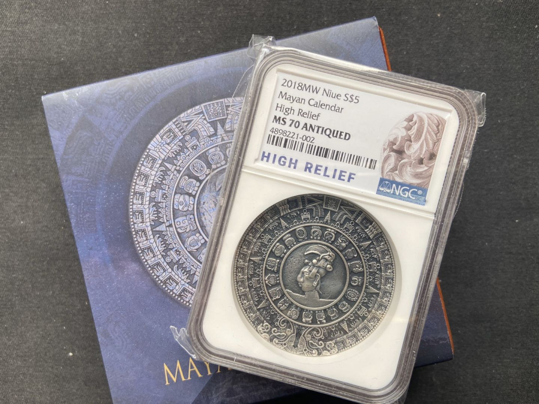 【币观天下】第102期钱币拍卖 【纽埃高浮雕】日历系列第一枚-玛雅日历