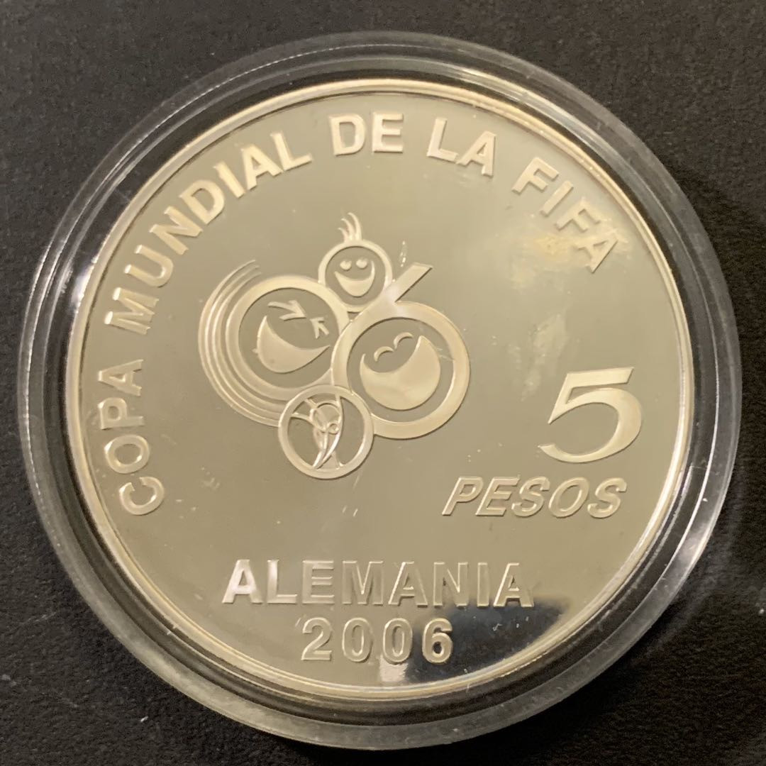紫瑗钱币—微拍第43期  阿根廷 2003年 德国世界杯 5比索 27克 0.925银 精制