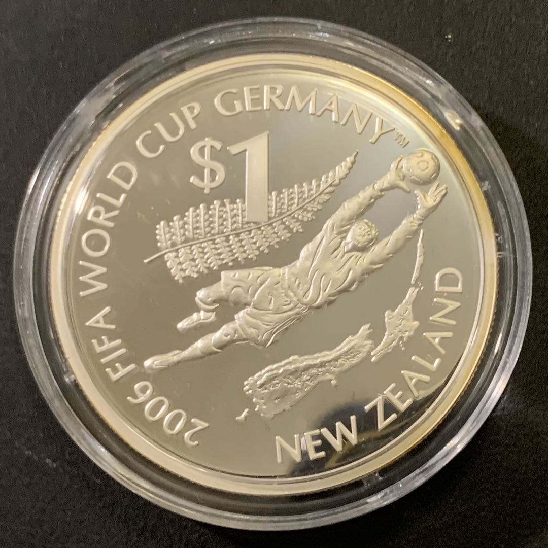 紫瑗钱币—微拍第43期  新西兰 2006年 德国世界杯 1元 28.28克 0.999银 精制