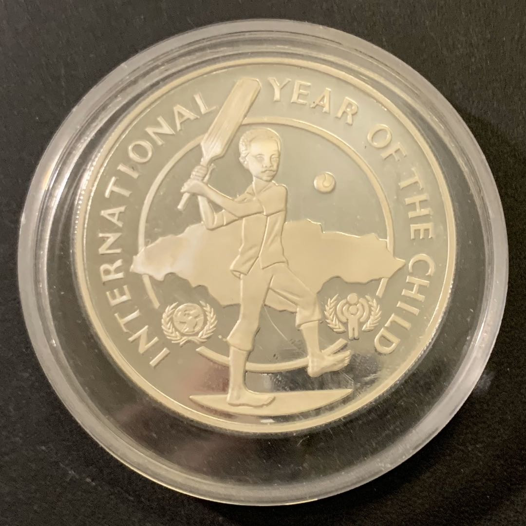 紫瑗钱币—微拍第43期  牙买加 1979年 国际儿童年 10元 22.45克 0.925银 精制