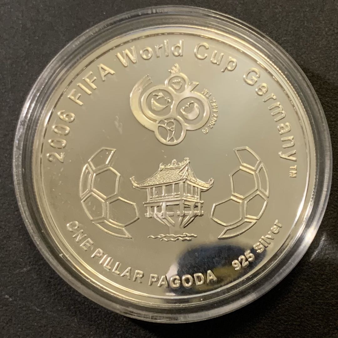 紫瑗钱币—微拍第43期  越南 2006年 德国世界杯 10000盾 1盎司 31.1克 0.925银 精制